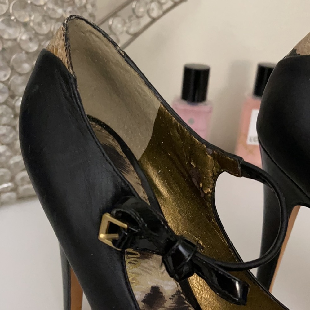 Heels - Picture 2 of 5